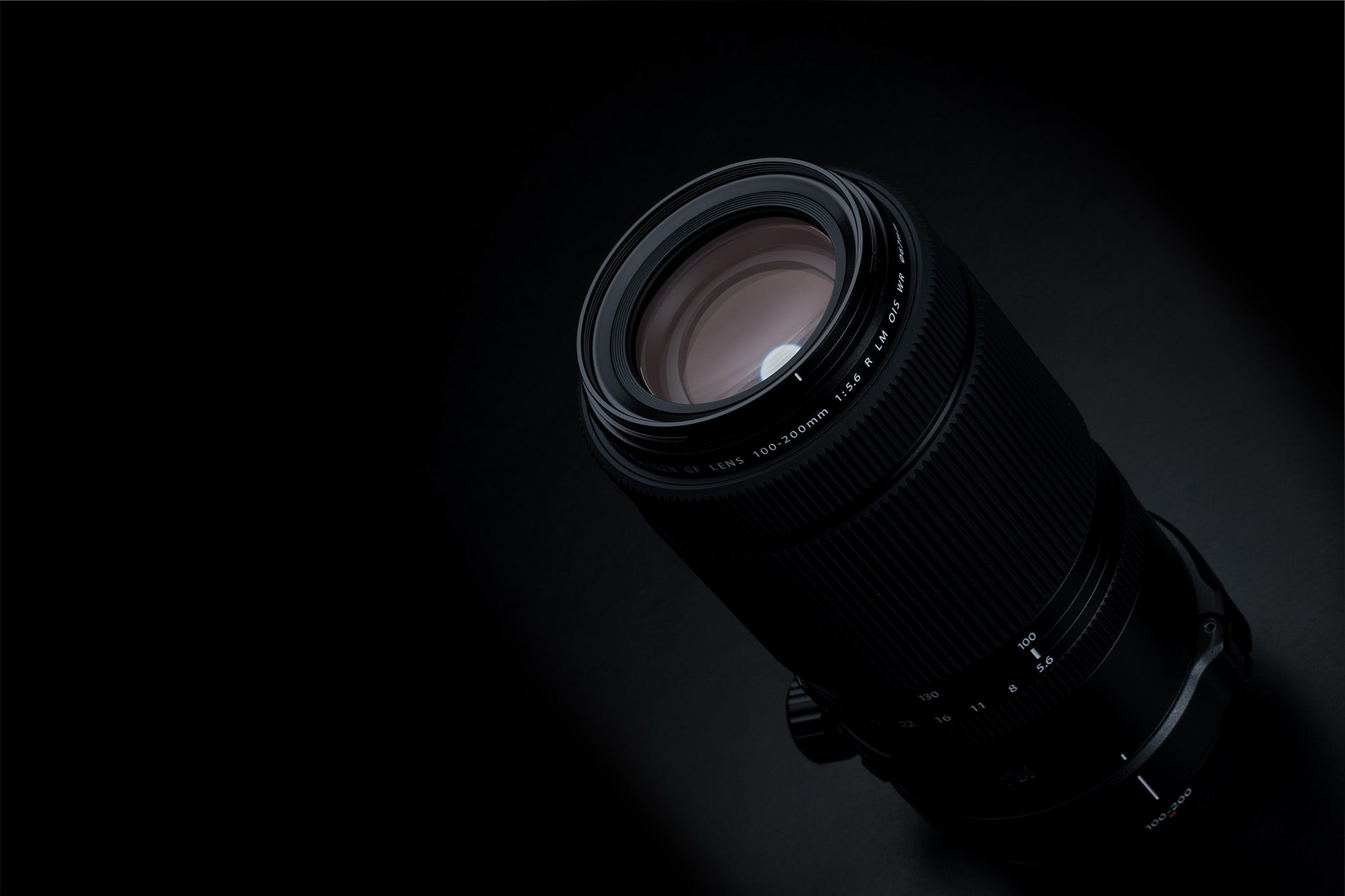 GF100-200mmF5.6 R LM OIS WR